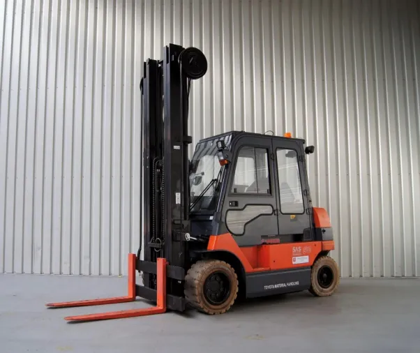 Vollebregt Vorkheftrucks 11680