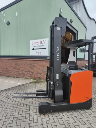 Vollebregt Vorkheftrucks 11680