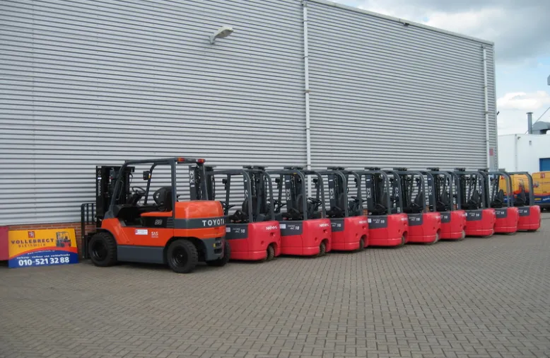 Vollebregt Vorkheftrucks 11680