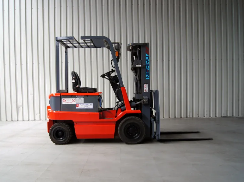 Nichiyu / NYK - FB25P-60BC