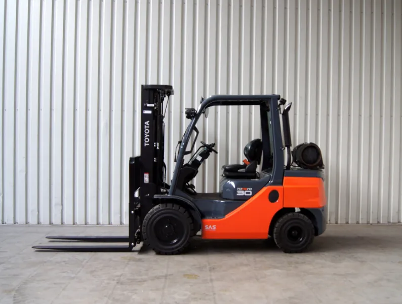 Toyota - 02-8FGF30